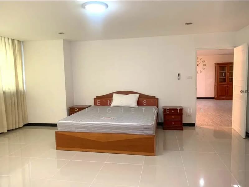 The Waterford Thonglor 11, Bangkok, 219 Soi Thonglor Sukhumvit Road, Khlong Tan Nua, Watthana, Bangkok, 3 Bedrooms, 193 sqm, Condo For Rent, by Pensasi Ongphichetmetha, 500469077 - DDproperty.com