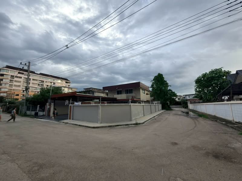 Detached House Near Central Festival Chiang Mai, Chiang Mai, หมู่บ้านพิณทอง, Pa Tun, Muang Chiang Mai, Chiang Mai, 2 Bedrooms, 200 sqm, Single Detached House For Sale, by ศิวพร วันทา, 500469083 - DDproperty.com