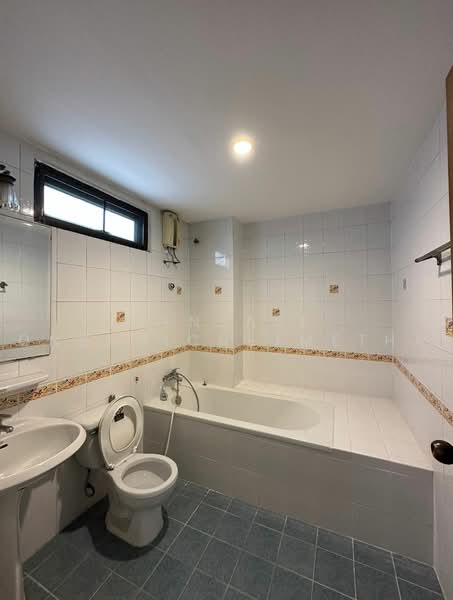 Promsak Mansion, Bangkok, สุขุมวิท 3 Sukhumvit, Khlong Tan Nua, Watthana, Bangkok, 2 Bedrooms, 180 sqm, Condo For Rent, by Pensasi Ongphichetmetha, 500469090 - DDproperty.com