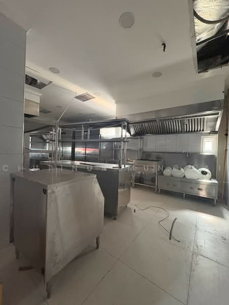 For Rent: Rooftop Space for Sport Club in The Heart of Thonglor, กรุงเทพ, คลองตันเหนือ, วัฒนา, กรุงเทพ, 629 ตร.ม., พื้นที่ขายของ ให้เช่า, โดย Chutinun Mungmai, 500469116 - DDproperty.com