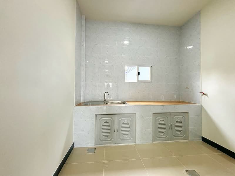 Phayom 7, Phra Nakhon Si Ayutthaya, Phayom, Wang Noi, Phra Nakhon Si Ayutthaya, 2 Bedrooms, 83 sqm, Townhouse For Sale, by ภัทรนัน อิศรางกูร ณ อยุธยา, 500469118 - DDproperty.com