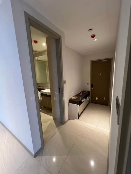 ASHTON Silom, Bangkok, 166 Silom Road, Bang Rak, Bangkok, 2 Bedrooms, 76 sqm, Condo For Rent, by Pensasi Ongphichetmetha, 500469140 - DDproperty.com
