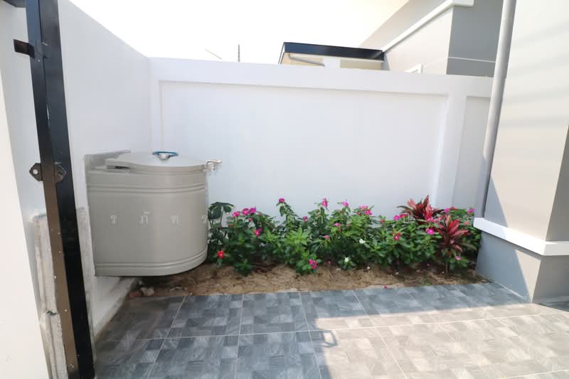 Affordable 3-BRM, 2.5-BATH Modern Home for Sale in Udon Thani, Thailand, Udon Thani, Nong Khon Kwang, Muang Udon Thani, Udon Thani, 3 Bedrooms, 210 sqm, Single Detached House For Sale, by วีรภัทรา ดาร์เปอร์, 500469149 - DDproperty.com