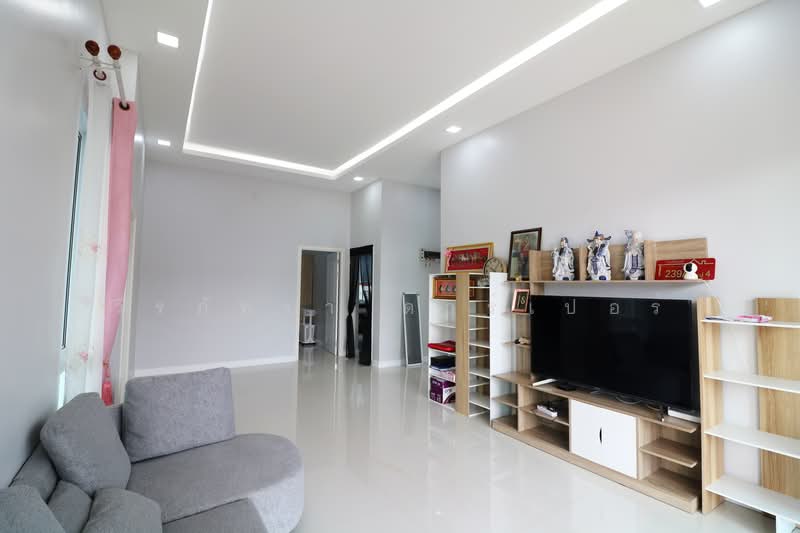 ขายบ้านเดี่ยว 3 ห้องนอน 3 ห้องน้ำ ทำเลดี ราคาไม่แพง ในอุดรธานี ประเทศไทย, อุดรธานี, หนองขอนกว้าง, เมืองอุดรธานี, อุดรธานี, 210 ตร.ม., บ้านเดี่ยว ขาย, โดย วีรภัทรา ดาร์เปอร์, 500469149 - DDproperty.com
