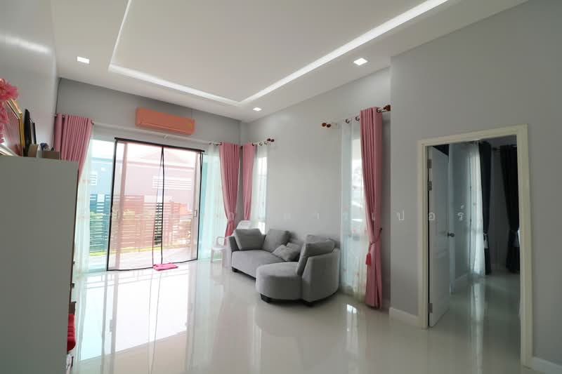 Affordable 3-BRM, 2.5-BATH Modern Home for Sale in Udon Thani, Thailand, Udon Thani, Nong Khon Kwang, Muang Udon Thani, Udon Thani, 3 Bedrooms, 210 sqm, Single Detached House For Sale, by วีรภัทรา ดาร์เปอร์, 500469149 - DDproperty.com