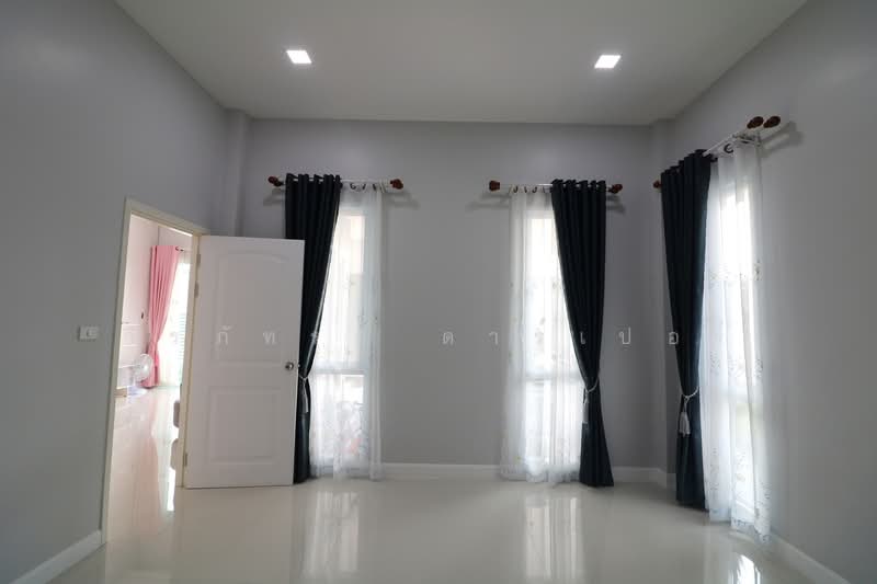 Affordable 3-BRM, 2.5-BATH Modern Home for Sale in Udon Thani, Thailand, Udon Thani, Nong Khon Kwang, Muang Udon Thani, Udon Thani, 3 Bedrooms, 210 sqm, Single Detached House For Sale, by วีรภัทรา ดาร์เปอร์, 500469149 - DDproperty.com