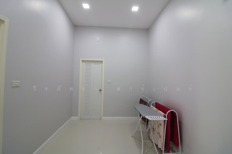 ขายบ้านเดี่ยว 3 ห้องนอน 3 ห้องน้ำ ทำเลดี ราคาไม่แพง ในอุดรธานี ประเทศไทย, อุดรธานี, หนองขอนกว้าง, เมืองอุดรธานี, อุดรธานี, 210 ตร.ม., บ้านเดี่ยว ขาย, โดย วีรภัทรา ดาร์เปอร์, 500469149 - DDproperty.com