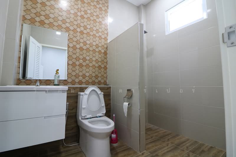 Affordable 3-BRM, 2.5-BATH Modern Home for Sale in Udon Thani, Thailand, Udon Thani, Nong Khon Kwang, Muang Udon Thani, Udon Thani, 3 Bedrooms, 210 sqm, Single Detached House For Sale, by วีรภัทรา ดาร์เปอร์, 500469149 - DDproperty.com