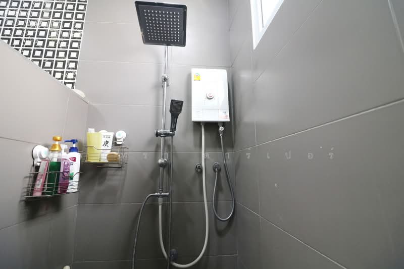 Affordable 3-BRM, 2.5-BATH Modern Home for Sale in Udon Thani, Thailand, Udon Thani, Nong Khon Kwang, Muang Udon Thani, Udon Thani, 3 Bedrooms, 210 sqm, Single Detached House For Sale, by วีรภัทรา ดาร์เปอร์, 500469149 - DDproperty.com