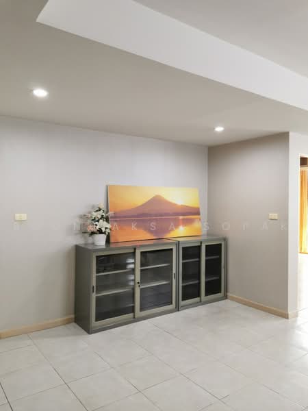 Supalai Park Ratchayothin, Bangkok, Ratchadaphisek Road, Lat Yao, Chatuchak, Bangkok, 2 Bedrooms, 90 sqm, Condo For Rent, by Boonraksa Sopak, 500469193 - DDproperty.com