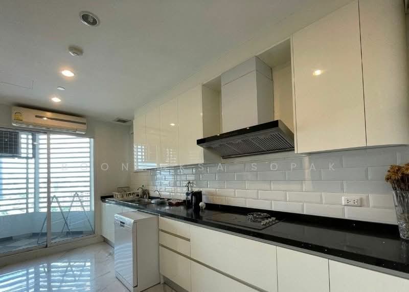 Ideal 24, Bangkok, 85 Sukhumvit 24 Alley, Khong Tan, Khlong Toei, Bangkok, 4 Bedrooms, 340 sqm, Condo For Rent, by Boonraksa Sopak, 500469204 - DDproperty.com
