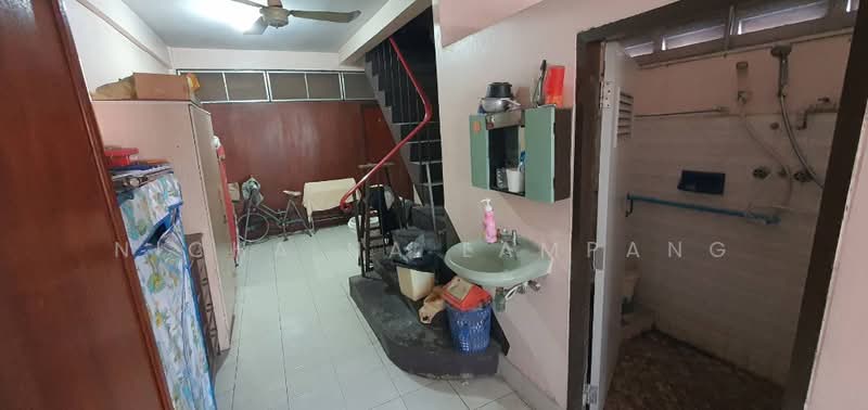 4-BR Townhouse, Bangkok, Huai Khwang, Bangkok, 4 Bedrooms, 180 sqm, Townhouse For Sale, by Nicha Na Lampang, 500469208 - DDproperty.com
