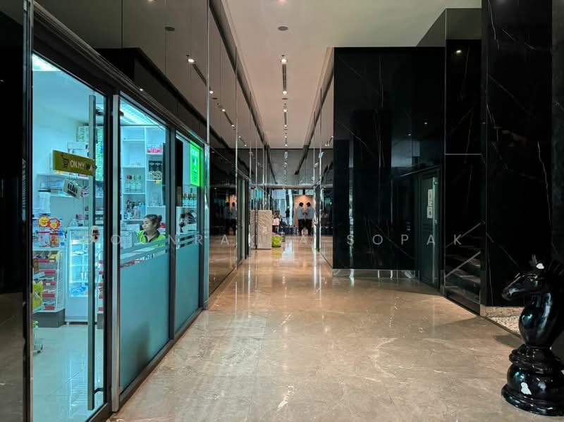 Rhythm Sukhumvit 36-38, Bangkok, 55 Soi Sukhumvit 36, Sukhumvit Road, Phra Kanong, Khlong Toei, Bangkok, 1 Bedroom, 34 sqm, Condo For Rent, by Boonraksa Sopak, 500469216 - DDproperty.com