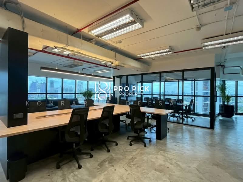 PP-00411 ให้เช่า ออฟฟิศ 220 ตารางเมตร บีทีเอส เอกมัย สุขุมวิท วัฒนา กรุงเทพ, กรุงเทพ, สุขุมวิท, คลองตันเหนือ, วัฒนา, กรุงเทพ, 220 ตร.ม., สำนักงาน ให้เช่า, โดย Konrarat Deesawat, 500469269 - DDproperty.com