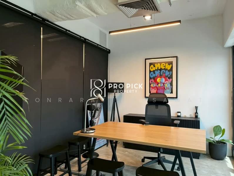 PP-00411 For Rent Office 220 Sqm. BTS Ekkamai Sukhumvit Watthana Bangkok, Bangkok, สุขุมวิท, Khlong Tan Nua, Watthana, Bangkok, , 220 sqm, Office Space For Rent, by Konrarat Deesawat, 500469269 - DDproperty.com