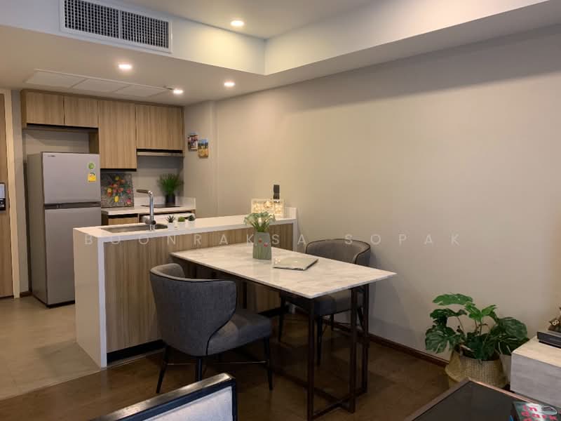 Na Vara Residence, Bangkok, 33/6 Soi Langsuan, Lumphini, Pathum Wan, Bangkok, 1 Bedroom, 42 sqm, Condo For Rent, by Boonraksa Sopak, 500469272 - DDproperty.com