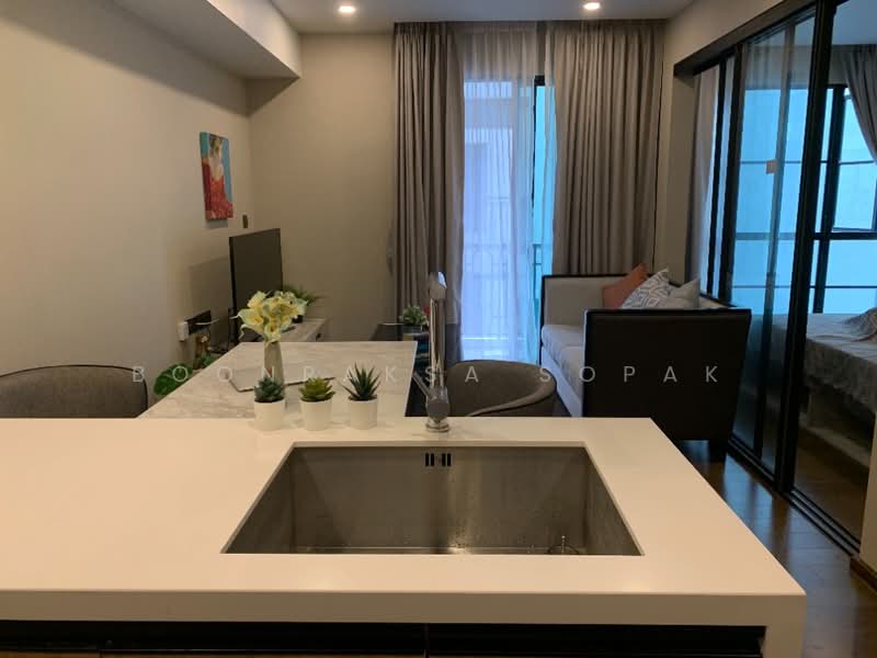 Na Vara Residence, Bangkok, 33/6 Soi Langsuan, Lumphini, Pathum Wan, Bangkok, 1 Bedroom, 42 sqm, Condo For Rent, by Boonraksa Sopak, 500469272 - DDproperty.com