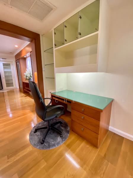 The Cadogan Private Residence, Bangkok, Soi Sukhumvit 39, Khlong Tan Nua, Watthana, Bangkok, 3 Bedrooms, 184 sqm, Condo For Rent, by Pensasi Ongphichetmetha, 500469274 - DDproperty.com