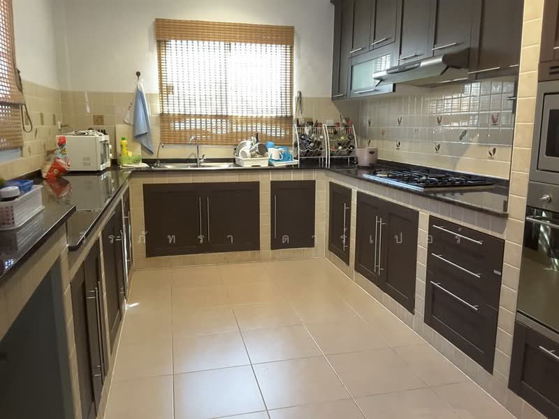 Tenanted 3 BRM 2 BATH Home for Sale Nong Bua Udon Thani, Udon Thani, Nong Bua, Muang Udon Thani, Udon Thani, 3 Bedrooms, 171 sqm, Single Detached House For Sale, by วีรภัทรา ดาร์เปอร์, 500469296 - DDproperty.com