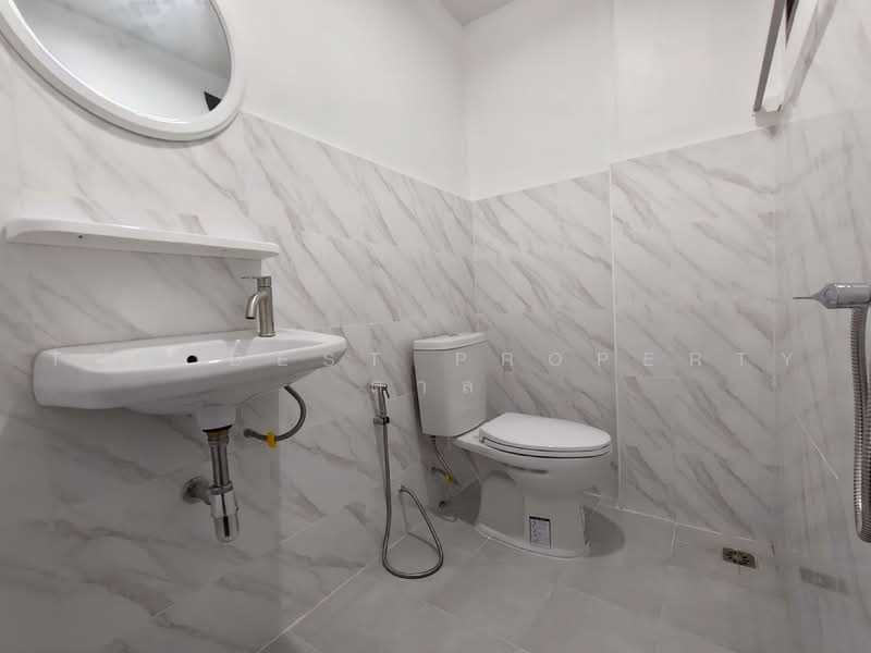 ทรัพย์ดินทอง เทพารักษ์, Samut Prakan, Bang Mueng, Muang Samut Prakarn, Samut Prakan, 2 Bedrooms, 150 sqm, Townhouse For Sale, by The Best Property ตาล, 500469315 - DDproperty.com