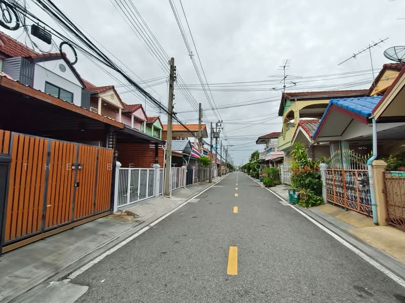 ทรัพย์ดินทอง เทพารักษ์, Samut Prakan, Bang Mueng, Muang Samut Prakarn, Samut Prakan, 2 Bedrooms, 150 sqm, Townhouse For Sale, by The Best Property ตาล, 500469315 - DDproperty.com