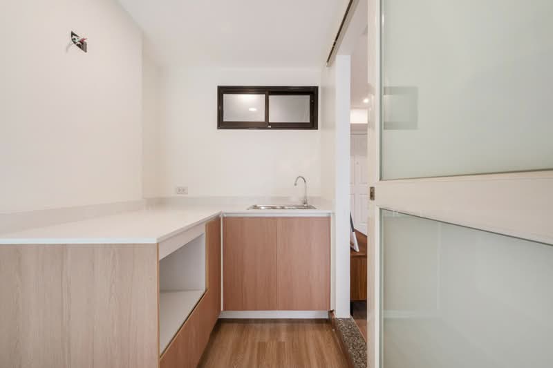 Lumpini Place Ratchada-Thapra, Bangkok, 18 Ratchadaphisek Road, Bukkalo, Thon Buri, Bangkok, 1 Bedroom, 31 sqm, Condo For Sale, by Connex Property, 500469320 - DDproperty.com