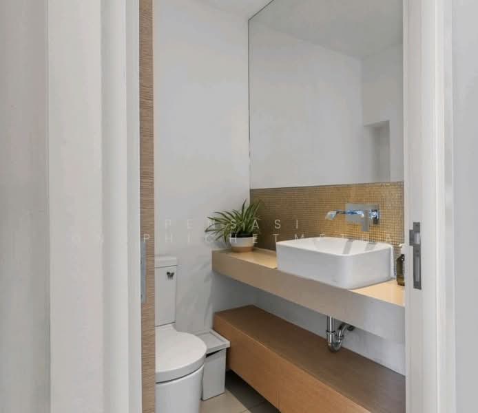 The Lofts Ekkamai, Bangkok, 1415 Sukhumvit Road, Phra Kanong Nua, Watthana, Bangkok, 2 Bedrooms, 74 sqm, Condo For Rent, by Pensasi Ongphichetmetha, 500469333 - DDproperty.com