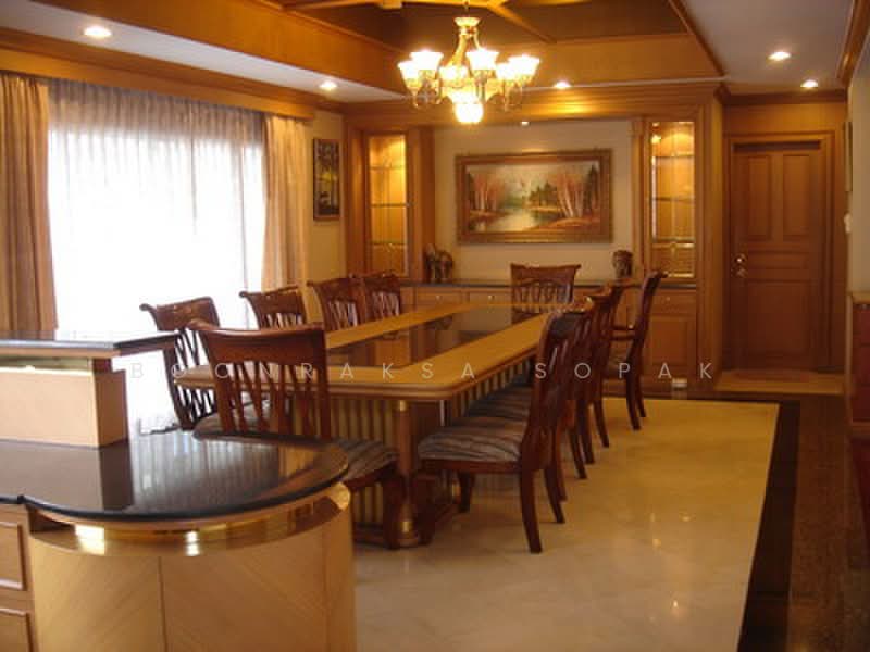 Arunroj Tower condominium, Bangkok, ซอยสายน้ำผึ้ง ถนนสุขุมวิท แขวงคลองเตย เขตคลองเตย กทม., Khlong Toei, Bangkok, 4 Bedrooms, 364 sqm, Condo For Rent, by Boonraksa Sopak, 500469348 - DDproperty.com
