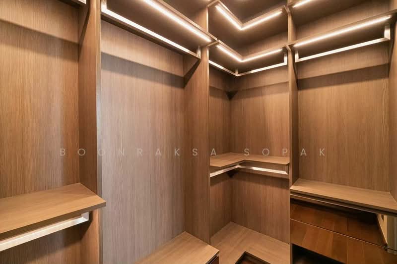 Q1 Sukhumvit, Bangkok, 1 Sukhumvit Road, Khlong Toei, Bangkok, 2 Bedrooms, 94 sqm, Condo For Rent, by Boonraksa Sopak, 500469377 - DDproperty.com
