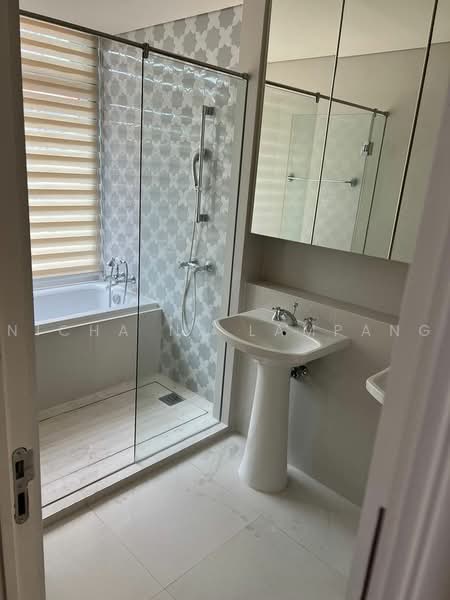AGUSTON Sukhumvit 22, Bangkok, 140 Sukhumvit Road, Khlong Toei, Bangkok, 2 Bedrooms, 96 sqm, Condo For Sale, by Nicha Na Lampang, 500469389 - DDproperty.com