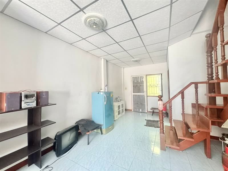 อรุณทอง3 เพชรเกษม69 (Arunthong 3 Phetkasem 69), Bangkok, ถนนเพชรเกษม, Nong Kham, Nong Khaem, Bangkok, 2 Bedrooms, 70 sqm, Townhouse For Sale, by คุณ ฐิชาปัณณ์ สังวาลรัมย์ (ปูน), 500469433 - DDproperty.com