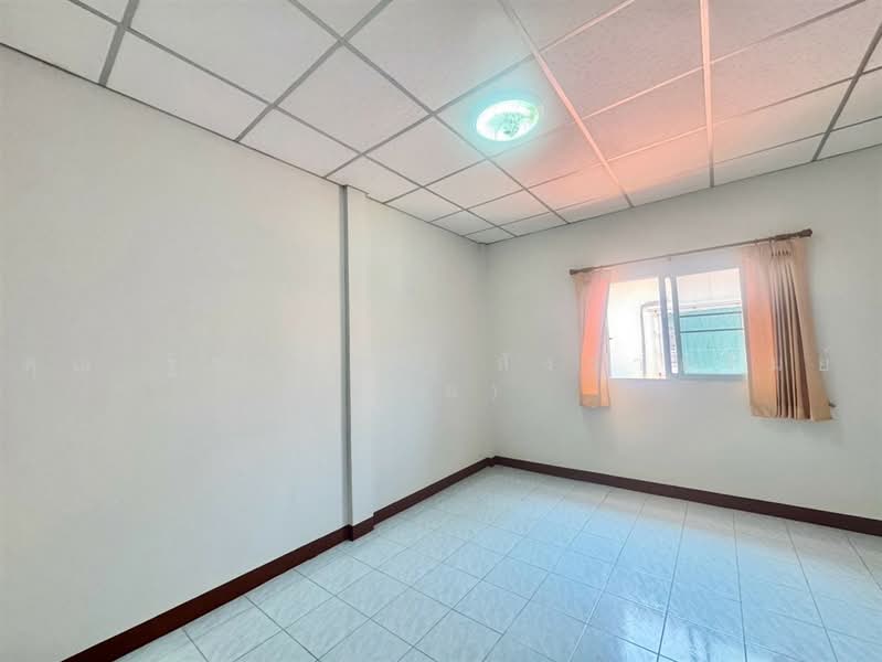 อรุณทอง3 เพชรเกษม69 (Arunthong 3 Phetkasem 69), Bangkok, ถนนเพชรเกษม, Nong Kham, Nong Khaem, Bangkok, 2 Bedrooms, 70 sqm, Townhouse For Sale, by คุณ ฐิชาปัณณ์ สังวาลรัมย์ (ปูน), 500469433 - DDproperty.com