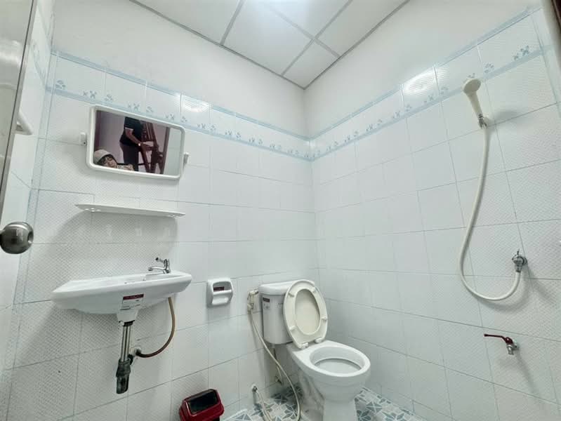 อรุณทอง3 เพชรเกษม69 (Arunthong 3 Phetkasem 69), Bangkok, ถนนเพชรเกษม, Nong Kham, Nong Khaem, Bangkok, 2 Bedrooms, 70 sqm, Townhouse For Sale, by คุณ ฐิชาปัณณ์ สังวาลรัมย์ (ปูน), 500469433 - DDproperty.com