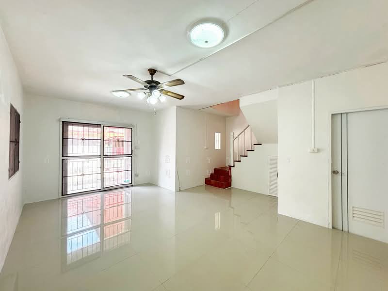 Baan Pruksa D rangsit - khlong sam, Pathum Thani, Khlong Sam, Khlong Luang, Pathum Thani, 3 Bedrooms, 157 sqm, Semi-Detached House (Twin House) For Sale, by ภัทรนัน อิศรางกูร ณ อยุธยา, 500469436 - DDproperty.com