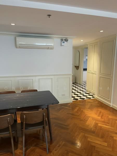 Serene Place Sukhumvit 24, Bangkok, 9 Soi Sukhumvit 24, Sukhumvit Road, Khong Tan, Khlong Toei, Bangkok, 2 Bedrooms, 109 sqm, Condo For Rent, by Pensasi Ongphichetmetha, 500469443 - DDproperty.com