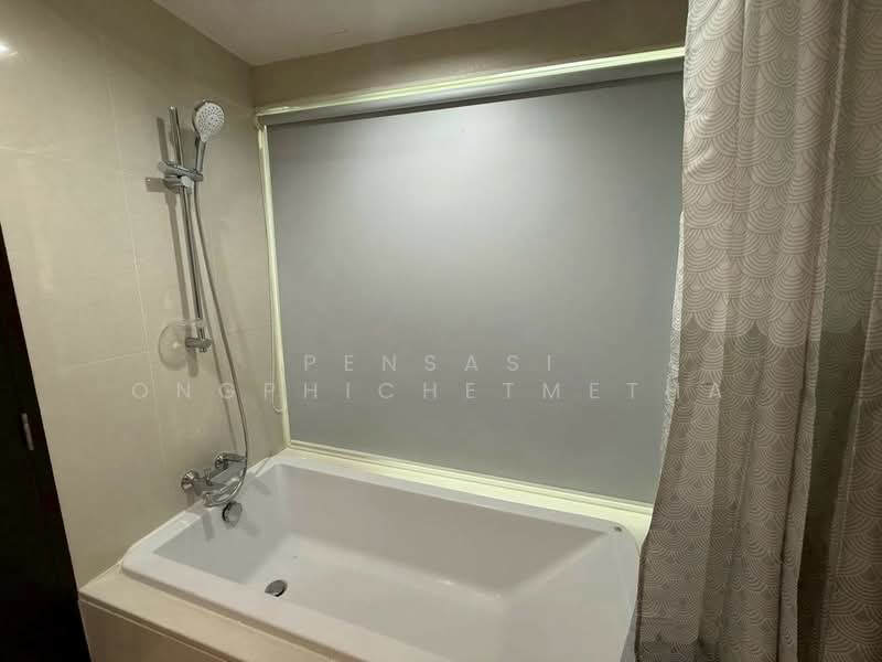 Sky Walk Residences, Bangkok, 1599 Sukhumvit Road, Phra Kanong Nua, Watthana, Bangkok, 1 Bedroom, 52 sqm, Condo For Rent, by Pensasi Ongphichetmetha, 500469452 - DDproperty.com