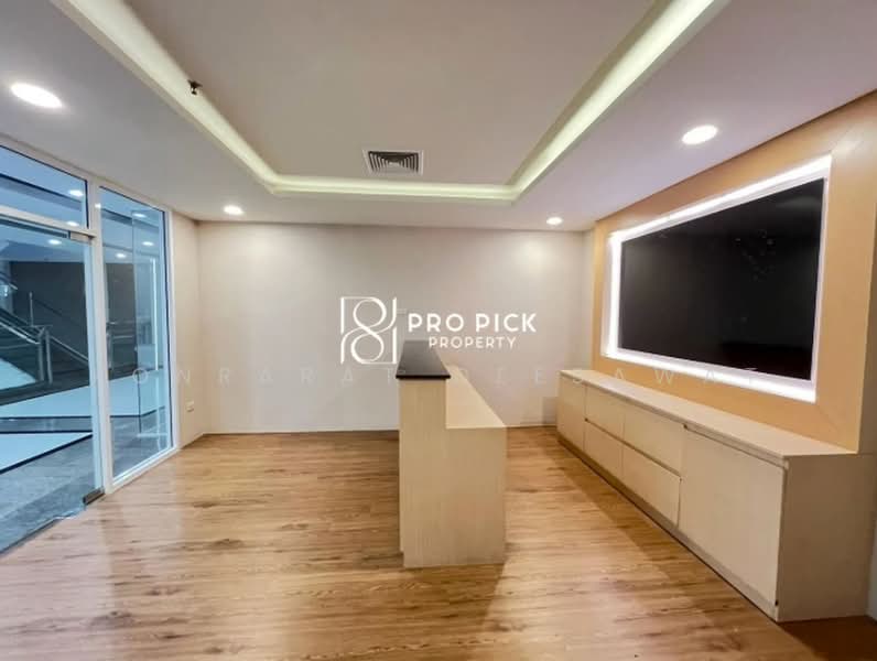 For Rent Retail Space Office Space 57 sq.m. BTS Asoke Sukhumvit Khlong Toei Bangkok, Bangkok, สุขุมวิท, Khlong Toei, Bangkok, , 57 sqm, Office Space For Rent, by Konrarat Deesawat, 500469455 - DDproperty.com