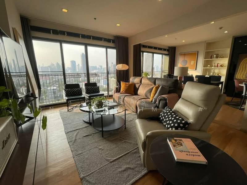 Noble Solo, Bangkok, 988 Thong Lo, Khlong Tan Nua, Watthana, Bangkok, 2 Bedrooms, 102 sqm, Condo For Rent, by Pensasi Ongphichetmetha, 500469469 - DDproperty.com