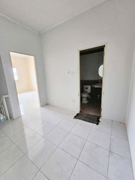 สิรารมย์ นครราชสีมา, Nakhon Ratchasima, Cho Ho, Muang Nakhon Ratchasima, Nakhon Ratchasima, , 100 sqm, Shophouse For Sale, by The Best Property เก๋, 500469491 - DDproperty.com