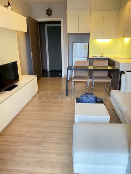 Urbano Absolute Sathon-Taksin, Bangkok, 345 Charoen Nakhon 14/2 Alley, Khlong Ton Sai, Khlong San, Bangkok, 1 Bedroom, 38 sqm, Condo For Rent, by Vichai Annavakulthorn, 500469518 - DDproperty.com