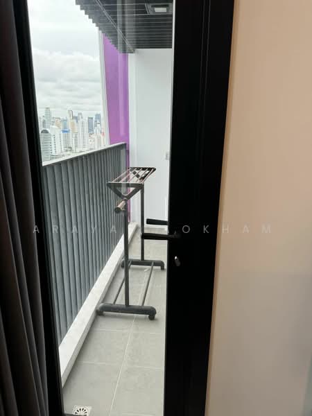 XT Ekkamai, Bangkok, 259 Soi Sukhumvit 63, Khlong Tan Nua, Watthana, Bangkok, 1 Bedroom, 30 sqm, Condo For Rent, by Araya Laokham, 500469520 - DDproperty.com