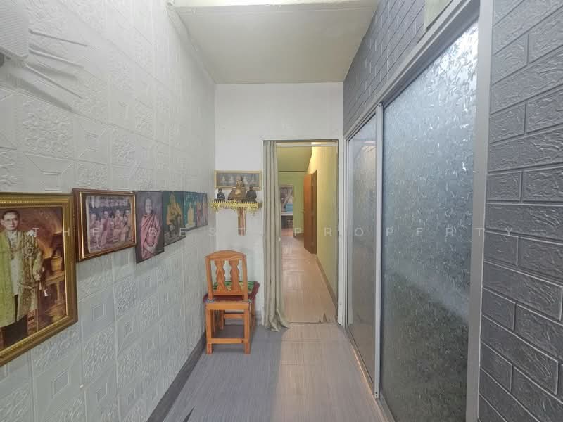 หมู่บ้านหลังคาแดง เคหะร่มเกล้า24, Bangkok, Khlong Song Ton Nun, Lat Krabang, Bangkok, 3 Bedrooms, 100 sqm, Townhouse For Sale, by The Best Property ทิ้ม, 500469542 - DDproperty.com