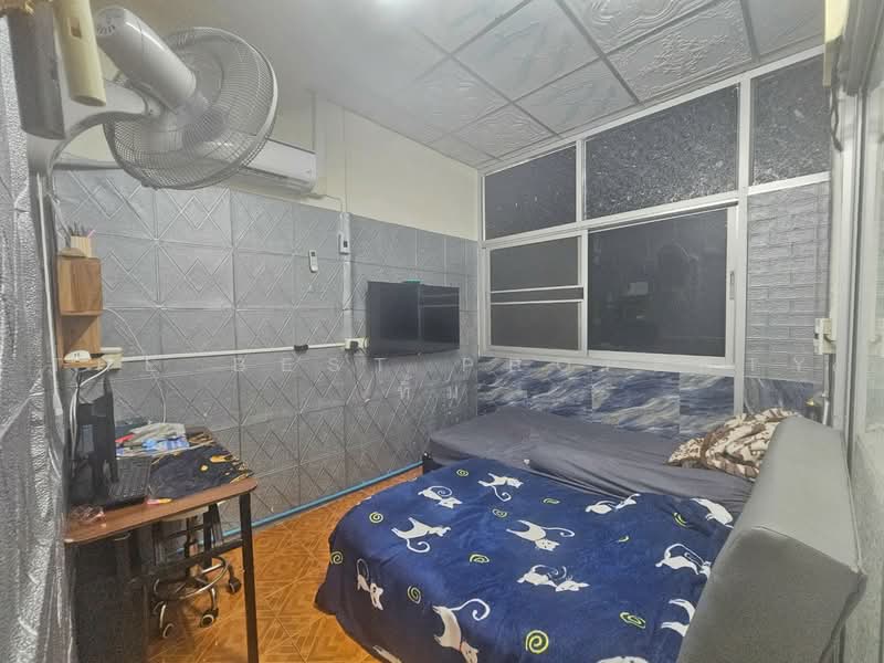 หมู่บ้านหลังคาแดง เคหะร่มเกล้า24, Bangkok, Khlong Song Ton Nun, Lat Krabang, Bangkok, 3 Bedrooms, 100 sqm, Townhouse For Sale, by The Best Property ทิ้ม, 500469542 - DDproperty.com
