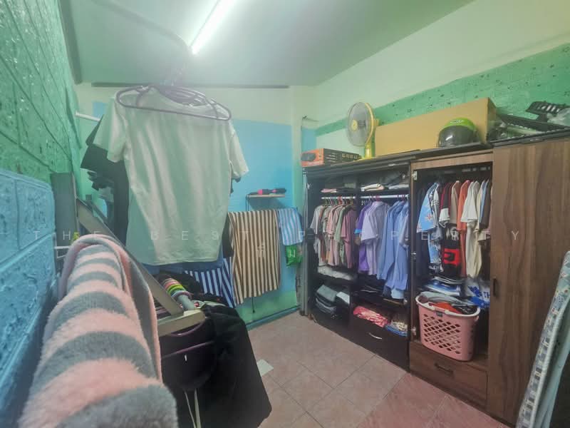หมู่บ้านหลังคาแดง เคหะร่มเกล้า24, กรุงเทพ, คลองสองต้นนุ่น, ลาดกระบัง, กรุงเทพ, 100 ตร.ม., ทาวน์เฮ้าส์ ขาย, โดย The Best Property ทิ้ม, 500469542 - DDproperty.com
