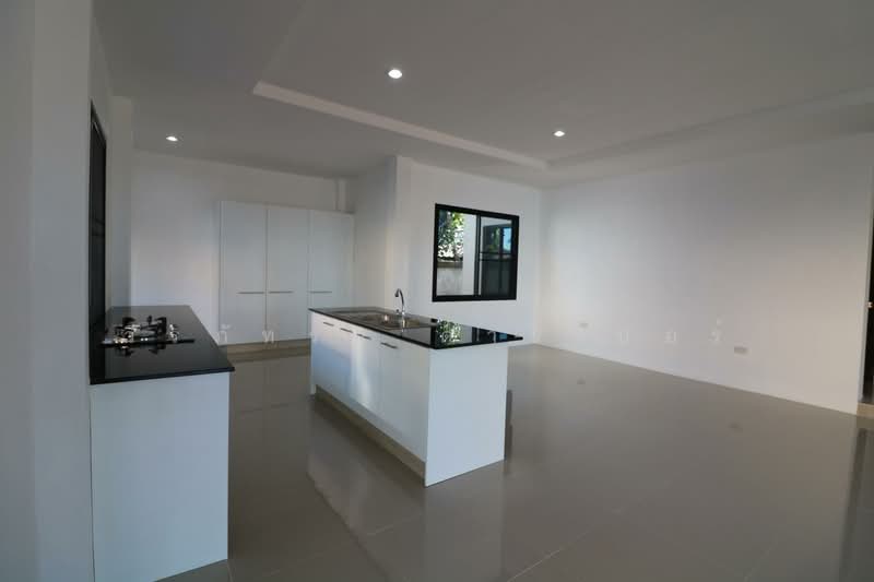 4 Brm, 3 Bth House For Sale in Mu Mon, Udon Thani, Thailand – Tenanted Investment, Udon Thani, Mu Mon, Muang Udon Thani, Udon Thani, 4 Bedrooms, 284 sqm, Single Detached House For Sale, by วีรภัทรา ดาร์เปอร์, 500469559 - DDproperty.com