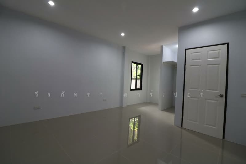 4 Brm, 3 Bth House For Sale in Mu Mon, Udon Thani, Thailand – Tenanted Investment, Udon Thani, Mu Mon, Muang Udon Thani, Udon Thani, 4 Bedrooms, 284 sqm, Single Detached House For Sale, by วีรภัทรา ดาร์เปอร์, 500469559 - DDproperty.com