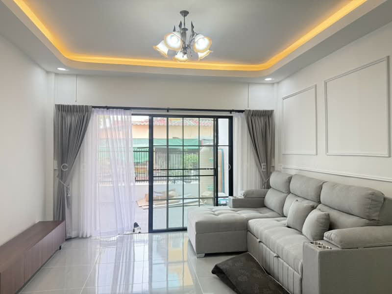 Chomfah warangkul Klong 2, Pathum Thani, Prachathipat, Thanyaburi, Pathum Thani, 4 Bedrooms, 100 sqm, Townhouse For Sale, by Connex Property, 500469578 - DDproperty.com