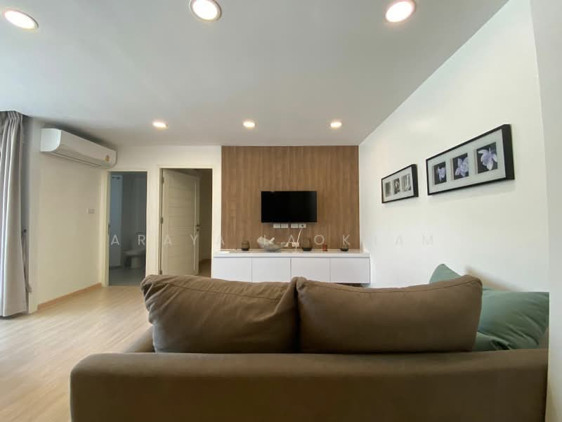 39 Suites, Bangkok, Sukhumvit 39, Khlong Tan Nua, Watthana, Bangkok, 2 Bedrooms, 65 sqm, Condo For Rent, by Araya Laokham, 500469581 - DDproperty.com