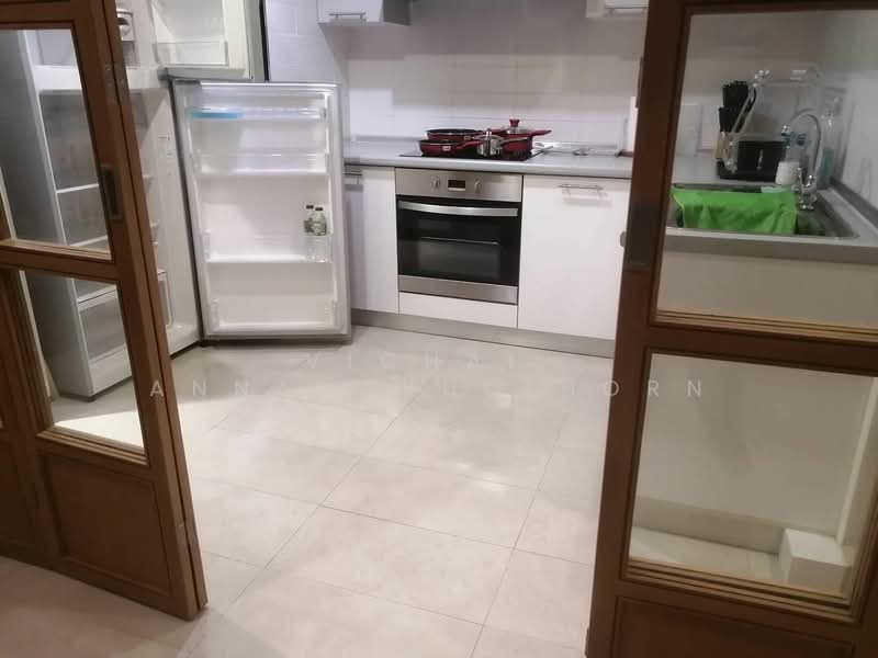 Baan Suanpetch, Bangkok, 18 Soi Sukhumvit 39, Khlong Tan Nua, Watthana, Bangkok, 3 Bedrooms, 129 sqm, Condo For Rent, by Vichai Annavakulthorn, 500469623 - DDproperty.com