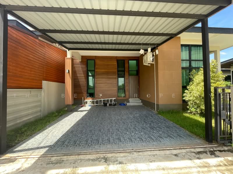 หมู่บ้านแสนมณี ลากูน่า เฟส15 (Sanmanee Laguna Phase15), Chon Buri (Pattaya), Map Pong, Phan Thong, Chon Buri (Pattaya), 2 Bedrooms, 100 sqm, Semi-Detached House (Twin House) For Sale, by The Best Property น้อง, 500469630 - DDproperty.com